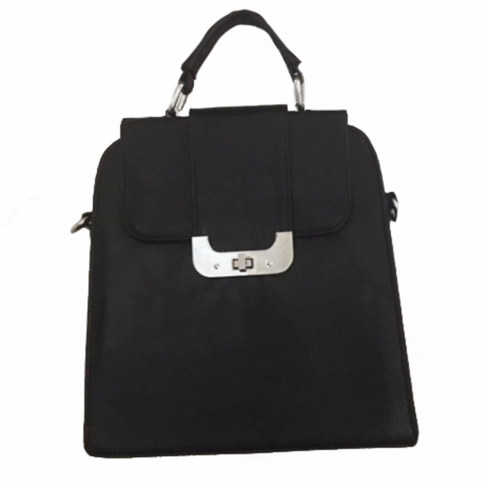LAST CHANCE! 👛 RETRO BLACK SATCHEL